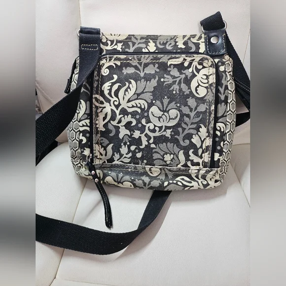 Fossil Black and Cream Crossbody Bag - Picture 6 of 9